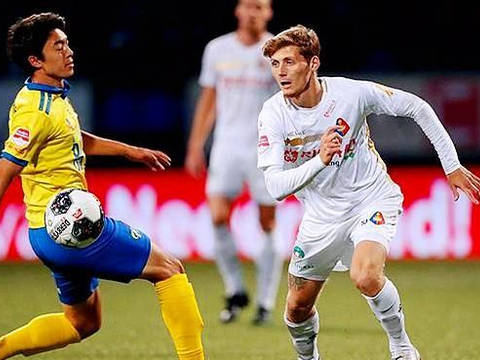 加注重战术 加注重战术