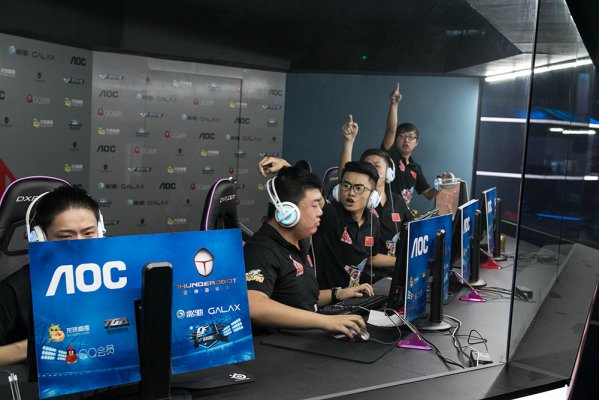 锻炼新人的 锻炼新人的