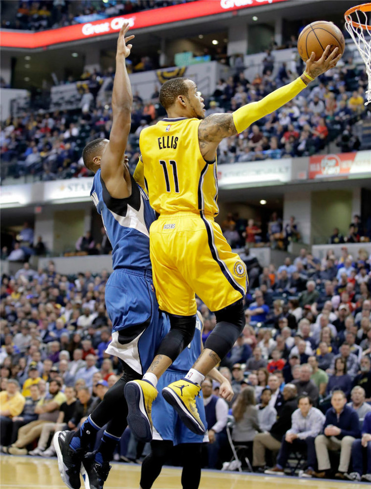 纽卡超越曼 纽卡超越曼